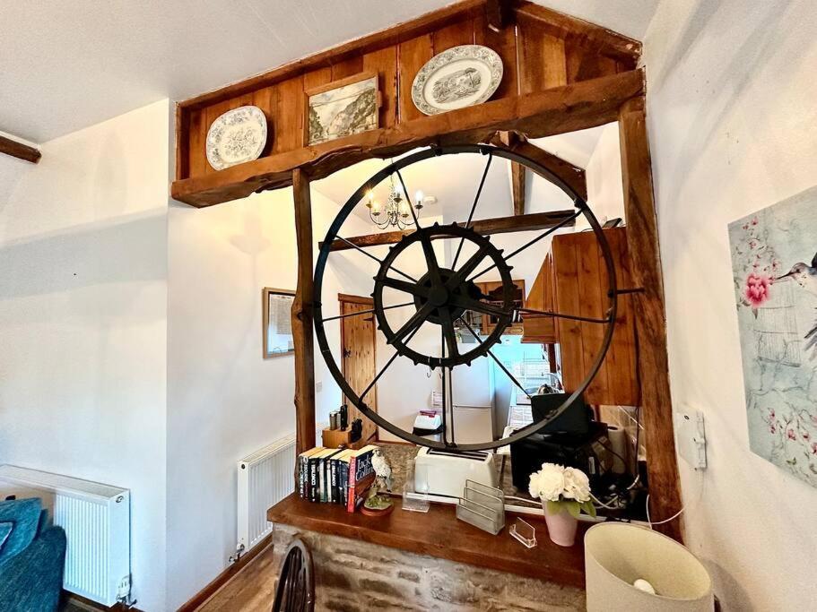 Detached One Level Stone Barn Βίλα Llangwm-Isaf Εξωτερικό φωτογραφία