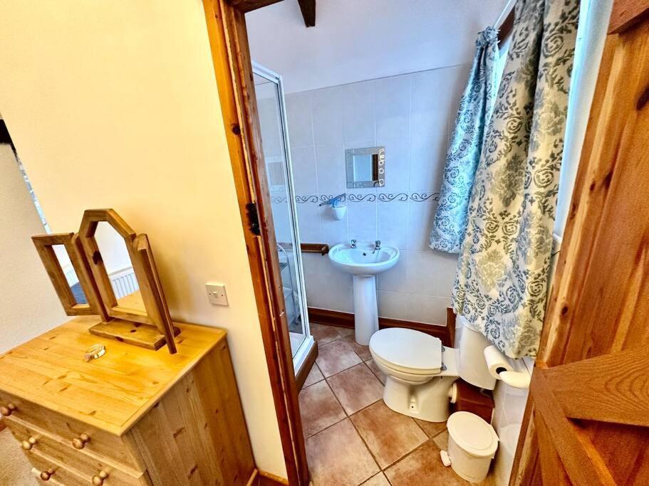 Detached One Level Stone Barn Βίλα Llangwm-Isaf Εξωτερικό φωτογραφία